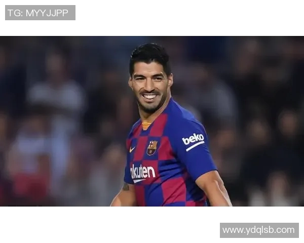 足球巨星的霸气时刻：从球场到生活展现无可匹敌的王者风范