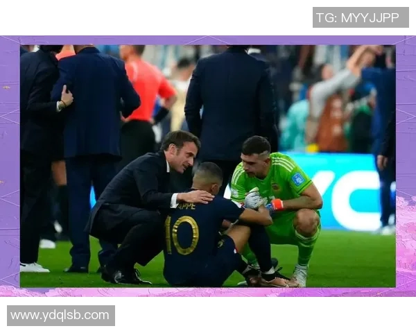 最失意的足球明星聚集地：那些曾辉煌却无缘冠军的传奇球队故事