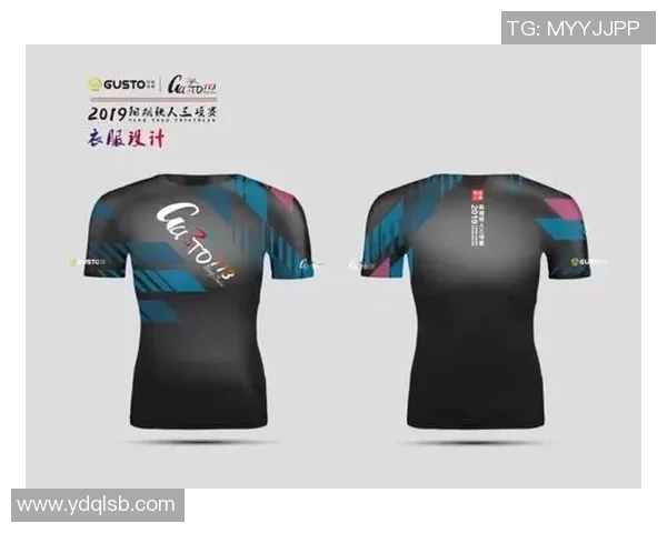 精致足球星车摆件展示运动激情与时尚风采，完美融入现代家居装饰